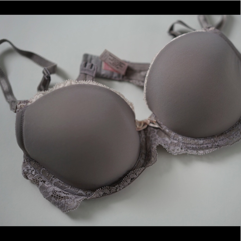 Victoria’s Secret purple bra